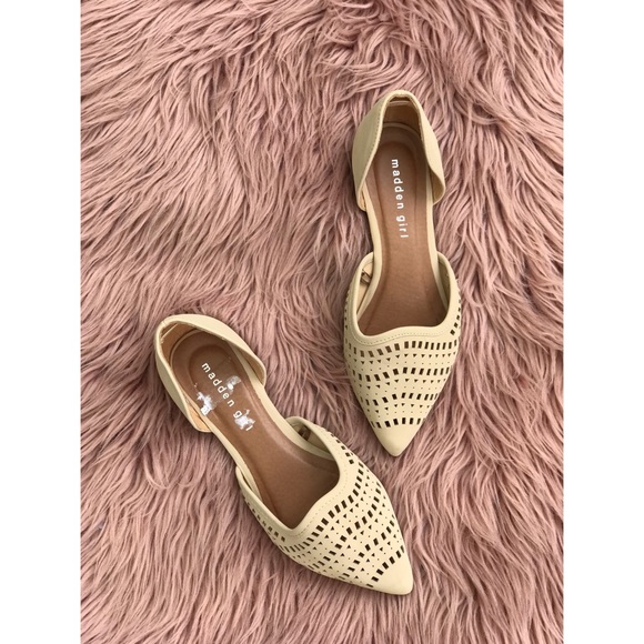Madden Girl Shoes - • Madden Girl • Tan pointed toe flats. Size 5.5